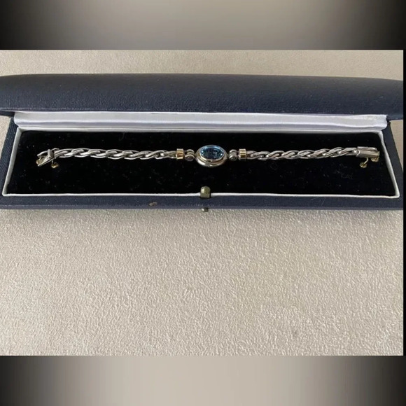 Argentinian Designer bracelet Sterling Silver, 18 Gold rims, 4 carat Blue Topaz - Picture 1 of 6